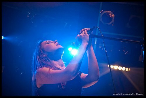 Singer/keys player of the parisian metal band @IMMANENTband. Keys player in british alt/prog rock band @TheJadeVine. Reviewer/photographer at @LaGrosseRadio