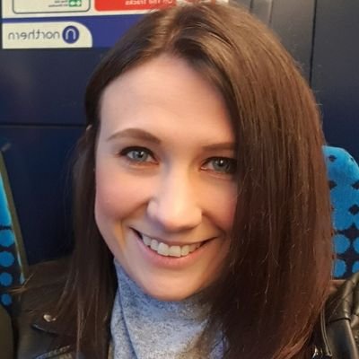 Graphic Design graduate - Textile Enthusiast -Rum drinker