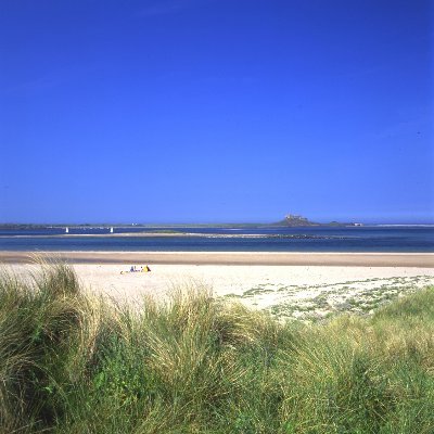 Relax on the beautiful Northumberland coast in lovely, warm 4* + 5 * cottages for 2 - 6. All with private gardens. Near #beaches #castles, cycle +walking routes
