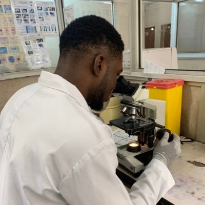 Racks Minded Microbiologist. 👨🏽‍🔬👨🏽‍🔬