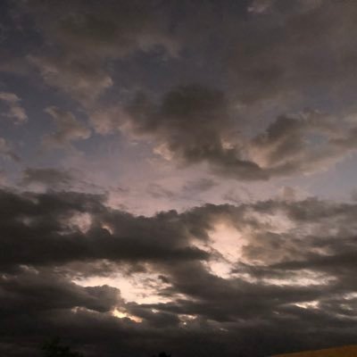 ovl0_'s profile picture. برداً وسلاماً لقبر فقيدتي يارب.
