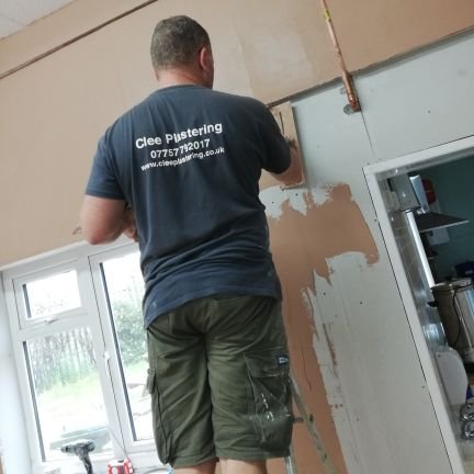 Clee plastering are a qualified City and guilds business with affordability.
Free friendly quotations from full contract projects to small domestic jobs.