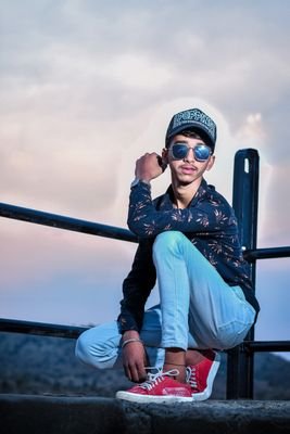 MayankSharma_09's profile picture. 