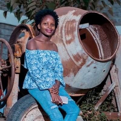 shecheli's profile picture. 