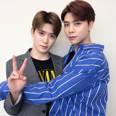 johnjae doing things 🖤💜