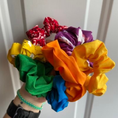 Scrunchies, headbands and more! From the hands and heart of a college student 💞