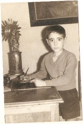 PacoFanes's profile picture. edicions Pont del Petroli. Poeta No expert en estucs venecians i irlandesos, tampoc carnerians