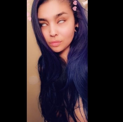 Rosiee24 Profile Picture