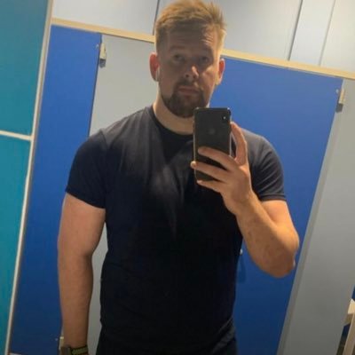 30s | 6ft 5 | 👨⚕️ ex 🚑, 📖 | interest in sexual and public health | 🏳️🌈 👨🍳 💪 🏋️♀️🧘🏼🎭🎧🖖