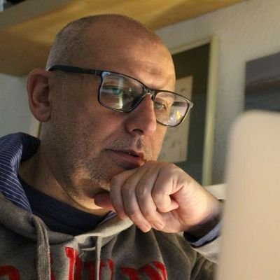 'Sé que hay estrellas, no cuántas hay'
Director en Plano a Plano
https://t.co/Ttp9NoLGr8