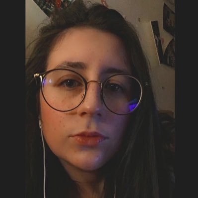 Lucie_le_pistil's profile picture. ♉️/ Pink Floyd 🌚/ Stupeflip/ Metallica 🤘/Billy 🌵