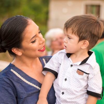 meely_b's profile picture. 