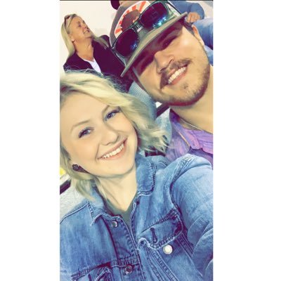 Kinleigh_Faythe's profile picture. live life, love a lot, & laugh often