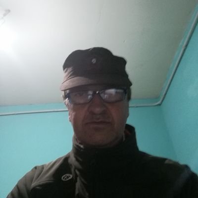 Muy de izquierdas, rojo..., comunista.