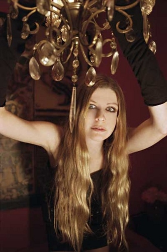 ChloeDayMusic's profile picture. Singer-songwriter hailing from NorCal, breathing in chaos, spinning it out in technicolor...
https://t.co/avifZpQb