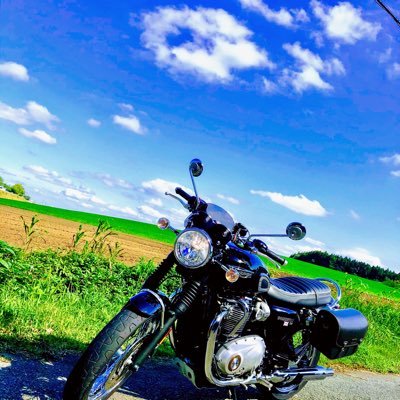 T12025006679's profile picture. 九州の爺さま！バイク、釣り、山、孫の世話と元気に生きてます^_^日本大好き！
