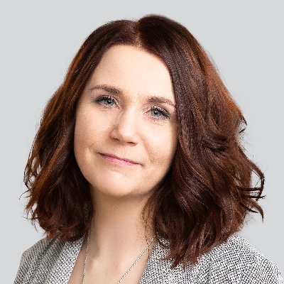 Viestintäkoordinaattori, Ropo Capital Oy | Kiinnostuksen kohteina viestintä & yritykset | Arjen keskiössä ♡ ihmispennut & koira & maalla asuminen & Kuopio ♡
