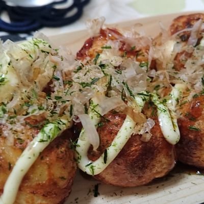 自由気ままに散策して色々な風景・花・食べ物をスマホ撮影するのが好きな、ただのおっちゃん　＃感謝の気持ち 　＃出会いに感謝　＃一期一会　＃いまそら　＃ＴＬを花でいっぱいにしよう　＃スマホで撮る　＃写真好きな人と繋がりたい　無言フォロー失礼します　RT歓迎です。勧誘・副業垢❌　エロ垢❌