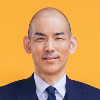 四人の子育てをしながら歌手活動を行っております。 子育ては自分と社会を育てること。 そんな想いで毎日を送っております。 歌を通していろんなことを伝えていきたいです。 どうぞよろしくお願いします。 木山裕策