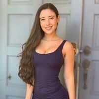 Nathali77471915's profile picture. 