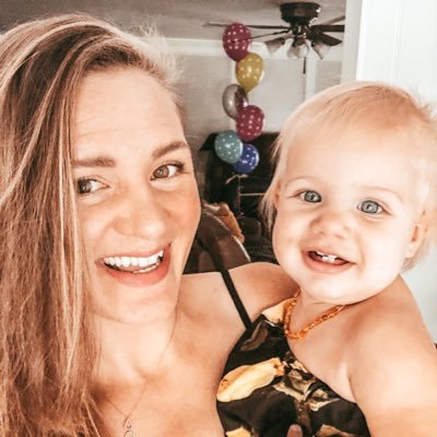 Hi there! I’m a wife, step-mama&mama to 5 girls, and blogger. I created BeehiveMama to support and connect with Mamas, like you💛