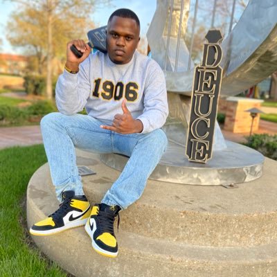 ΑΦΑ | ΟΨ | 1906 🦍❄️ DSU Alum ♻️ EDUCATOR 🔬 COACH 🏐🥎