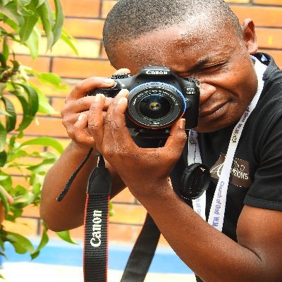 Climate Activist, Freelance Photojournalist, Peace builder, volunteer at XR, Global wave of climat et Action, debt for climate, Un Jour Nouveau