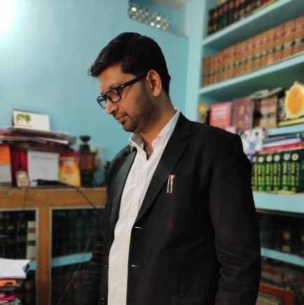 AdvAshutoshA's profile picture. 