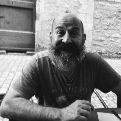 LukecBaker's profile picture. #outsiderart  #GreenNewDeal    
co-operative
Salad grower and baker. 
Ecosocialist