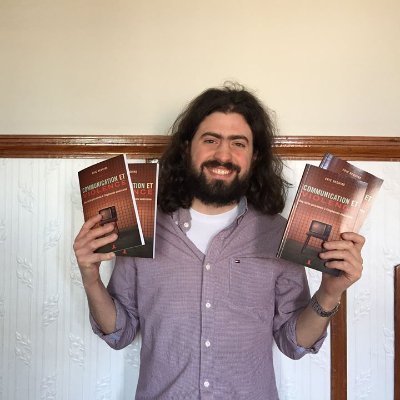 Enseignant d'histoire et de français à l'éducation des adultes et auteur de «Communication et violence : Des récits personnels à l’hégémonie américaine»