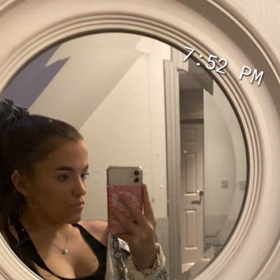 scarlet_katiee's profile picture. 