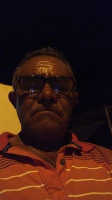 Valmir de Souza passos moro em pariconha alsou solteiro cursei padagogia no campos da UFALem xingo trabalho de professor a 27anos na mesma escola povoado capim