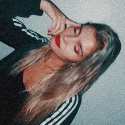 Milidelfabro's profile picture. Si tu empatía es selectiva raja de acá. 💜