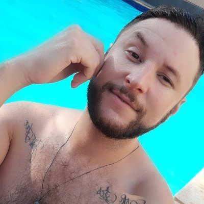 Sou alegre e divertido