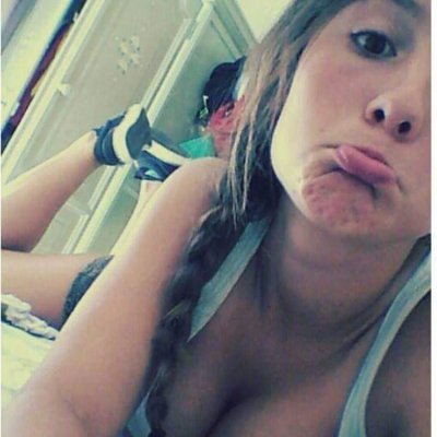 nicolelopez1998's profile picture. 