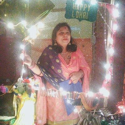 my name is chetna Das ,I am a home maker and doing volunteering in The art of living
