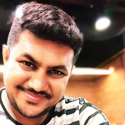 I am only good at hiding my feelings..
தமிழன் EEE 🕹🔋🔌🎓 Phonepe 💼 Single🙆👟🎒🔥🎧📱💕