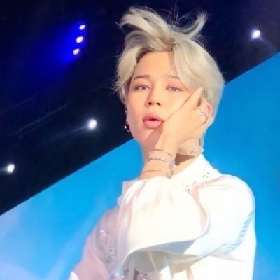 ☾ kill them with success, bury them with a smile :) Armyonce ♡︎