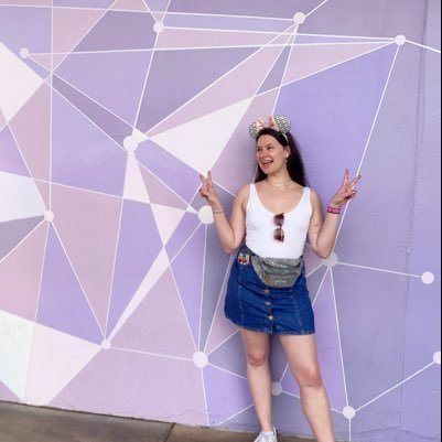 jessicasbridge1's profile picture. Actor who loves books! Gryffindor and feminist ✌🏻 🖤✨ Check out my YouTube Channel! she/her