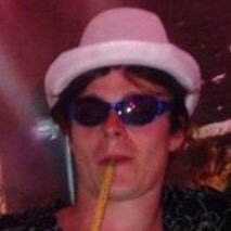 tomoreillyy's profile picture. 