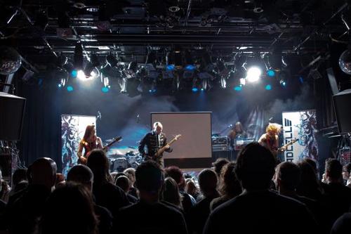 Deadcellband's profile picture. Deadcell is considered one of the most controversial, successful and groundbreaking Dutch acts today. Powerfull industrial metal, like Ministry & Rammstein.