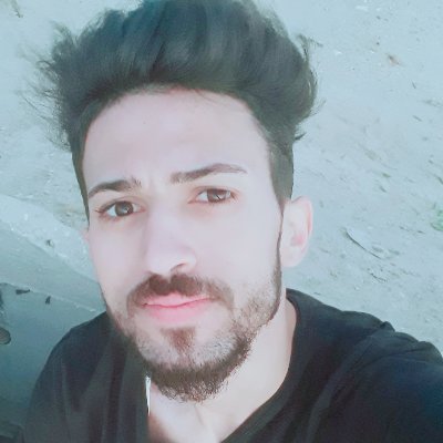 عندما أری أحداث الدنيا في هذا الزمان، أتخلى عن كثير من الأحلام والأمنيات وأتمسك بأمنيه واحده