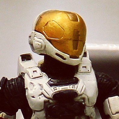 SimonVa64971411's profile picture. Musique, écriture, photographie, créations plastiques, soyez les bienvenus dans l'univers fantastique de L'Vanneti.