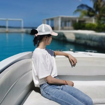 irisblissing's profile picture. dont waste time