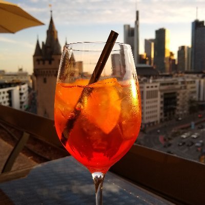 malissa_18's profile picture. ドイツ在住。
平凡で退屈な暮らしの中でささやかな幸せを見つける毎日を送りたい。