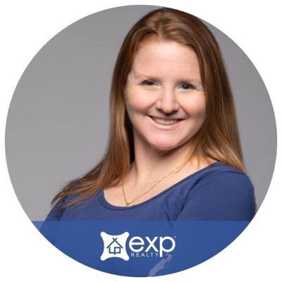 Licensed Connecticut real estate agent. Specializing in Ellington and Somers properties. erinquinlanrealtor@gmail.com