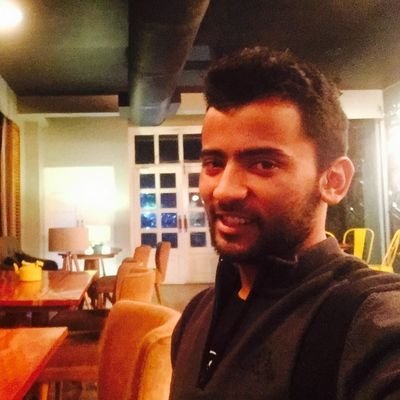 क्या करूँ संवेदना लेकर तुम्हारी?
