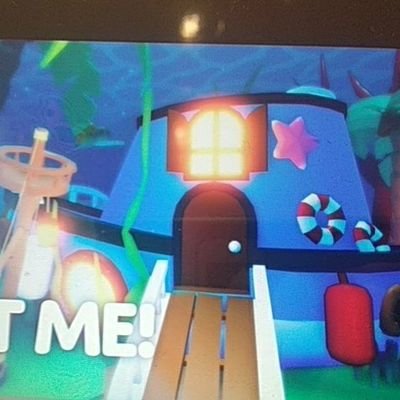 H4Jfy2v15vnLkgi's profile picture. я занимаюсь каратэ и люлю адопт ми