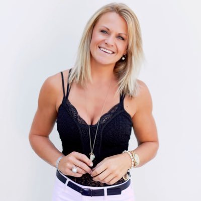 lisabodenburg's profile picture. I’m a United States Marine Corps Helicopter Door Gunner, Motivational Speaker, Body Building Champion, USA Boxer and Elite Performance & Fitness Coach. 💪🏼♥️