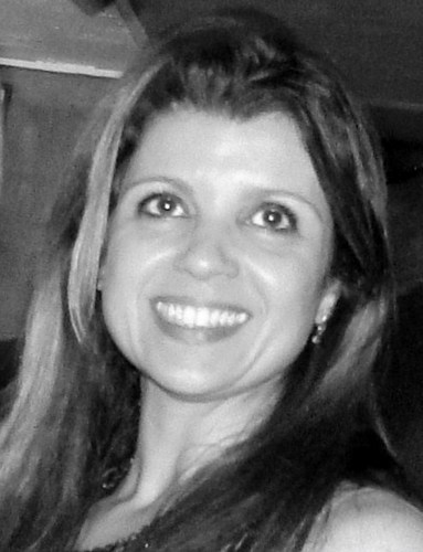 KatiaGarcez's profile picture. 